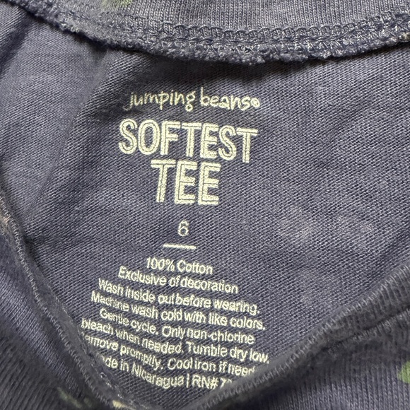 Four Shirts - Picture 7 of 7